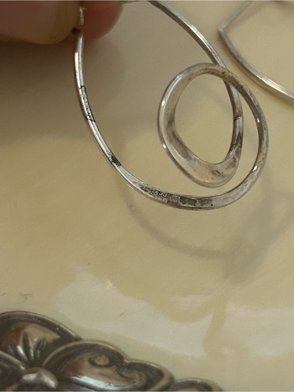 Ed Levin Sterling Silver Modernist Twist Hoop Earrings - Picture 3 of 3
